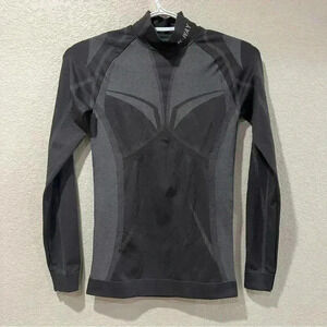 K-Way Extra Slim Sports Athletic Top Seamless Grey Women’s Size XS/S Base Layer.